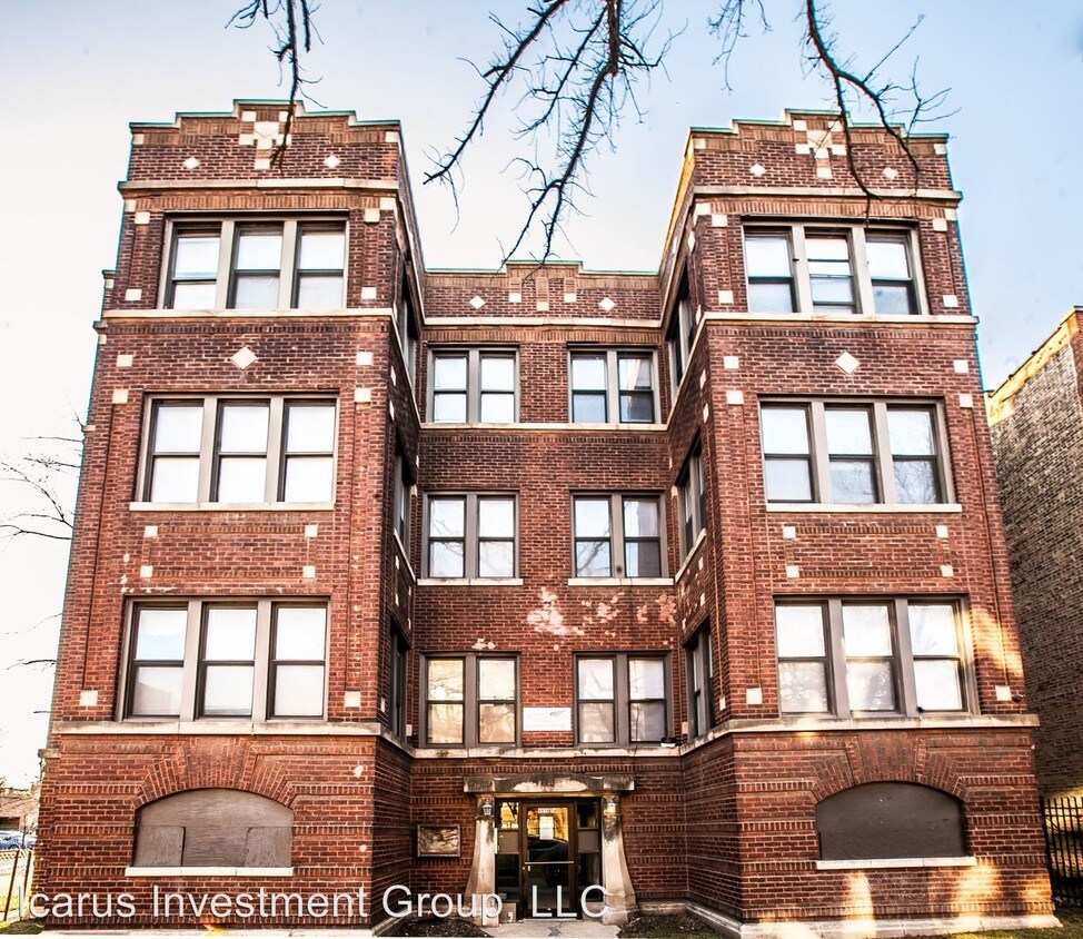Primary Photo - 6854-6856 S Cornell Ave