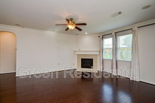 Foto del edificio - 7015 Baitland Dr