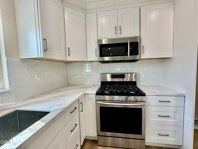 Foto del edificio - 8213 Oswego St