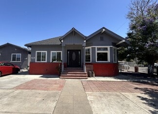 Building Photo - 1606 E San Fernando St