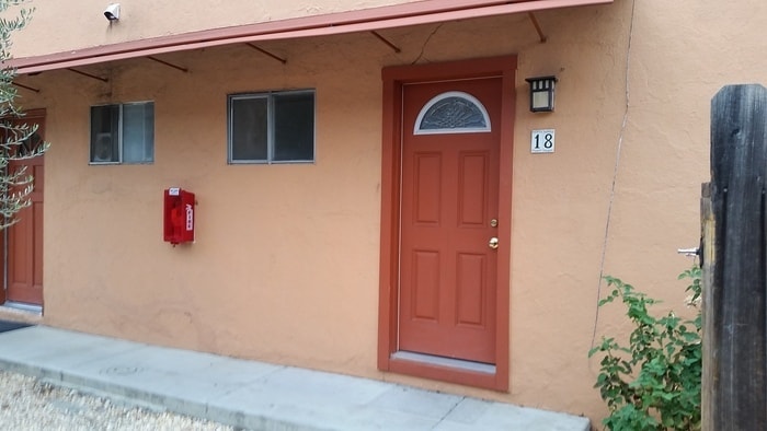 Primary Photo - 906 Washington St