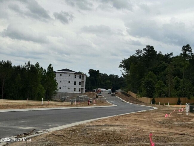 Building Photo - 520 Trove Ln