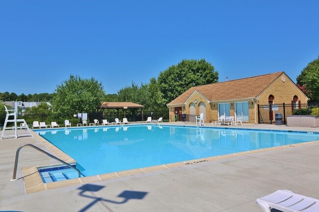 Building Photo - COMPLETELY Updated & Ready 08-21-26!! Sparkling Community Pool - Pet Friendly - Fenced Backyard!