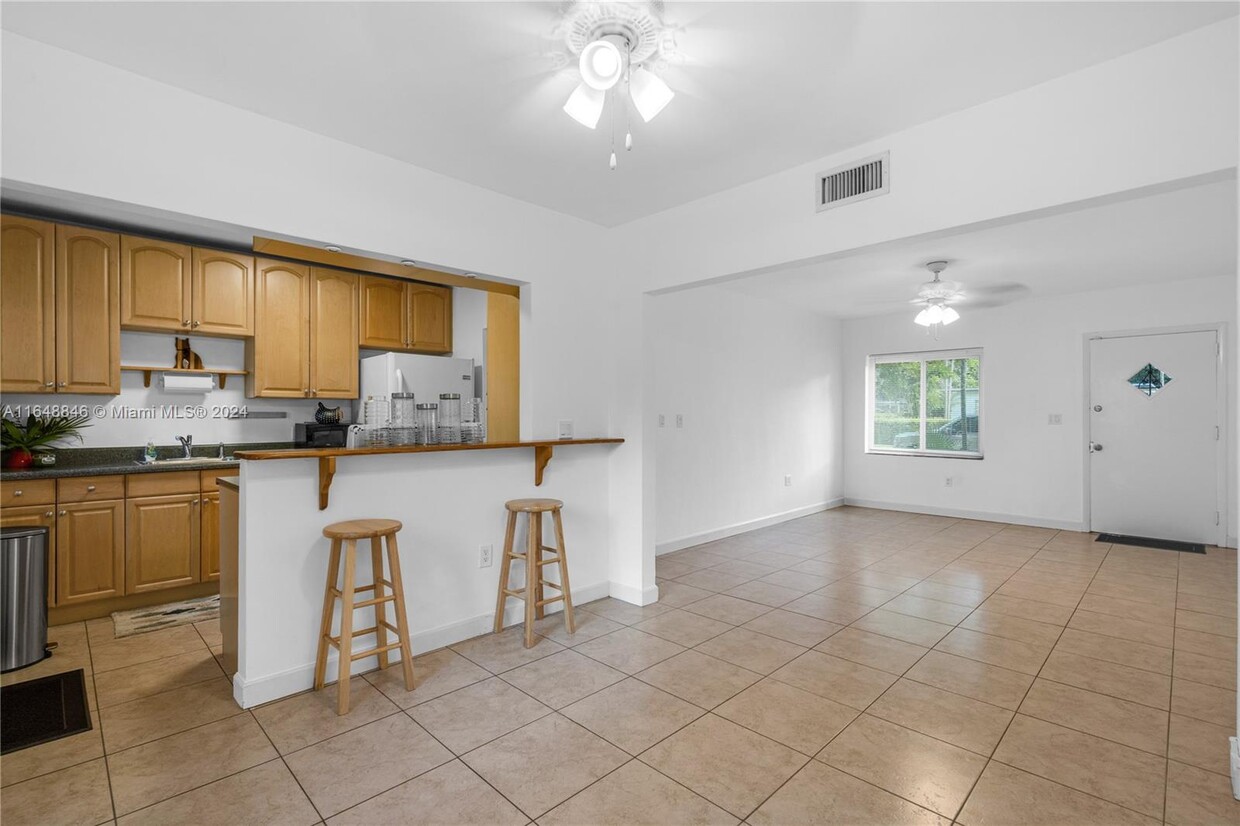 Foto principal - 6141 SW 47th St