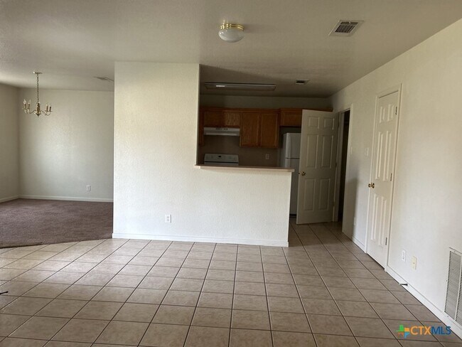 Foto del edificio - 5001 Morning Star Ln