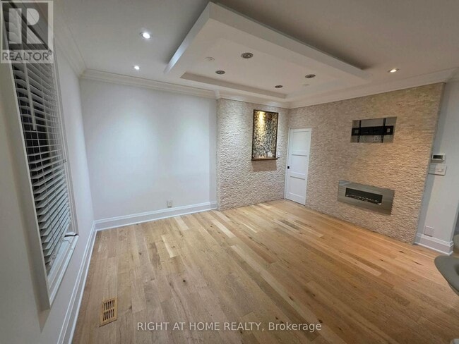 Photo du bâtiment - 154 Davisville Ave