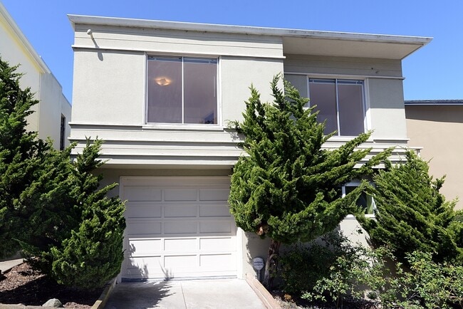 Building Photo - 309 Panorama Dr