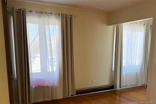 Foto del edificio - 209-16 23rd Ave