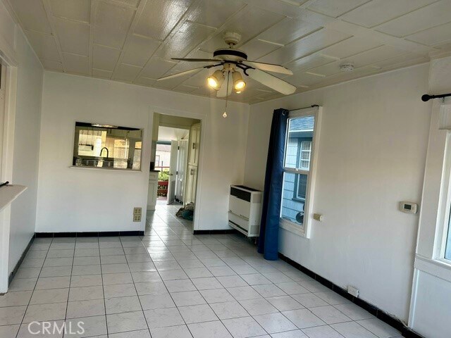 Foto del edificio - 131 N Pacific Coast Hwy