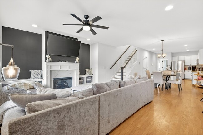 Building Photo - 5509B Louisiana Ave