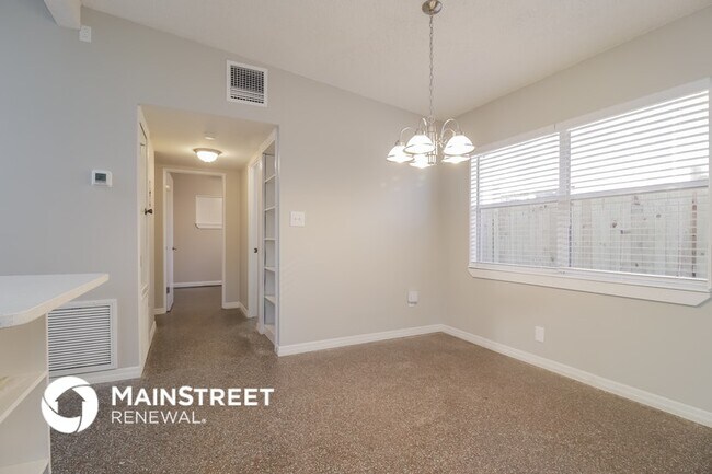 Building Photo - 4221 Mizell St