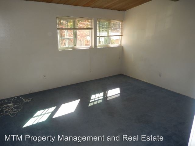 Foto del edificio - 4960 Chaparral Way