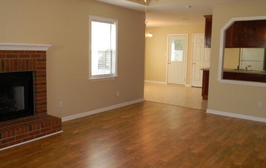 Building Photo - 353 Sawgrass Dr