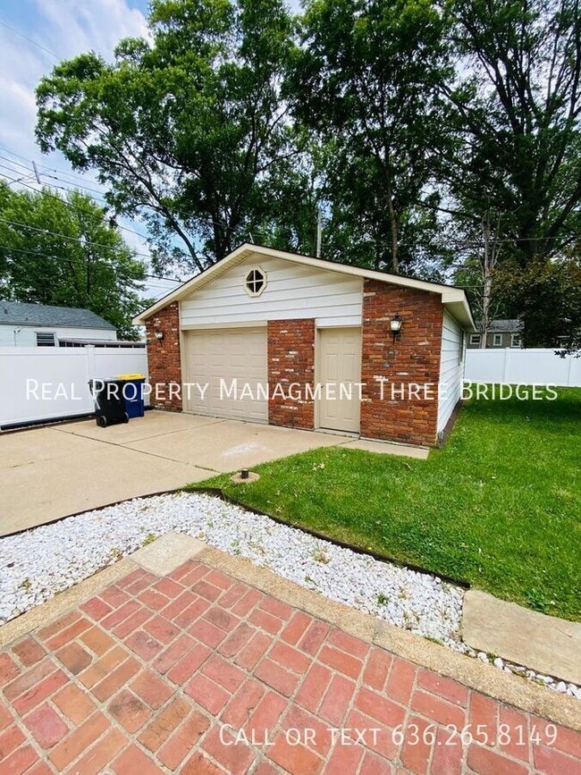Building Photo - 4438 Vance Ave