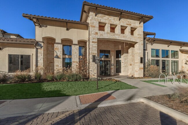 Apartamentos Agora Stone Oak — foto de la comunidad - Agora Stone Oak