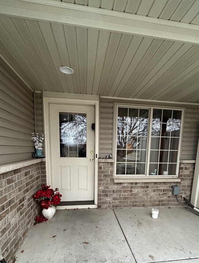 Foto del edificio - 860 Independence Dr