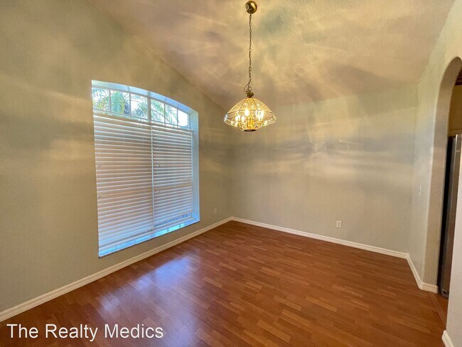 Building Photo - 4 br, 3 bath House - 2809 Trenton Ln