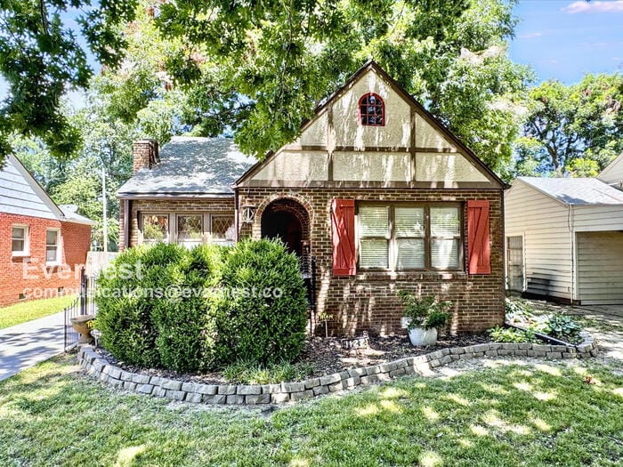 Foto principal - 1127 E 36th Pl