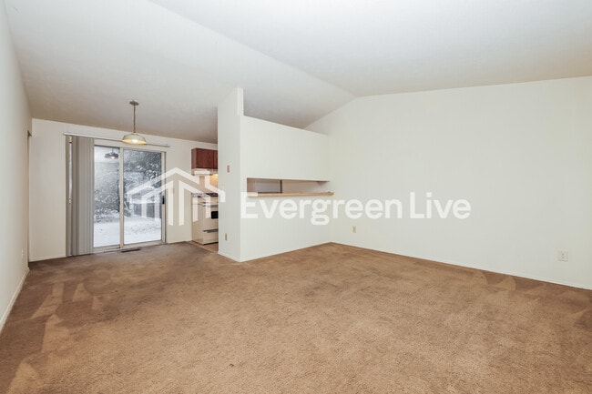 Building Photo - 6376 Greenfield Way