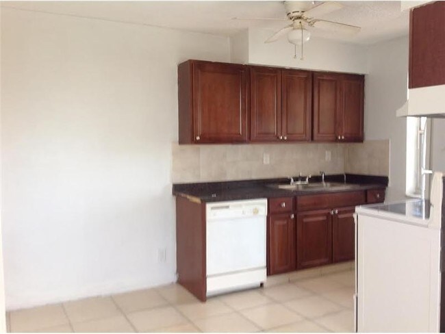 Updated Kitchen - 191 SW 15th St
