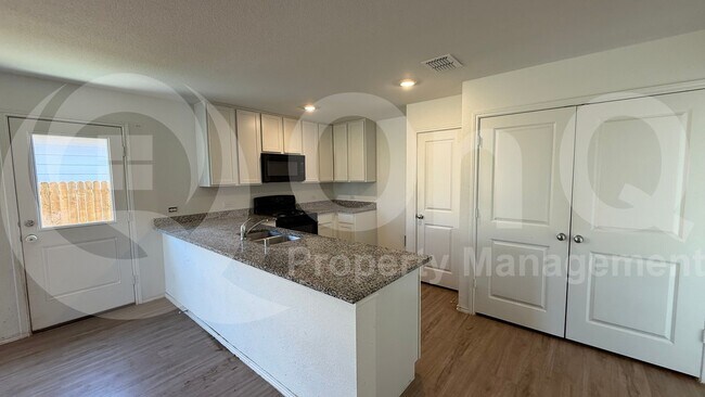 Foto del edificio - 1117 Desert Willow Dr
