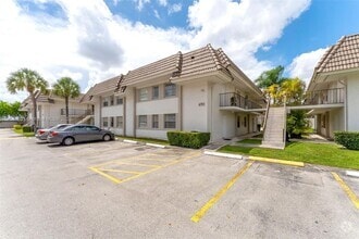 Building Photo - 6911 SW 129th Ave