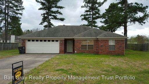 Primary Photo - 1509 Pine Crest Dr