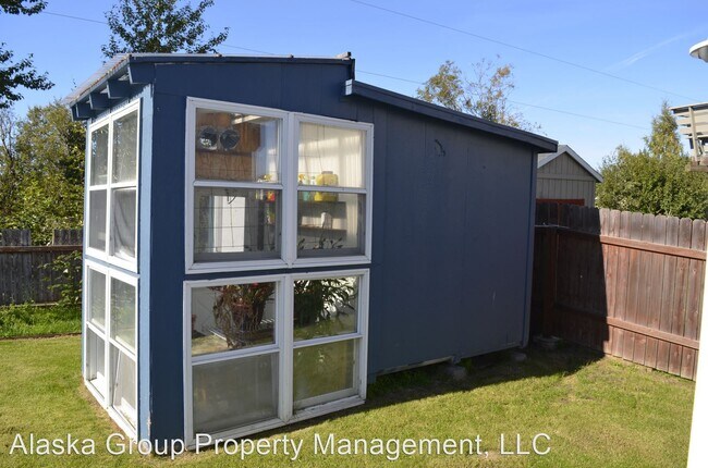 Building Photo - 3 br, 2 bath House - 7402 White Hawk Drive