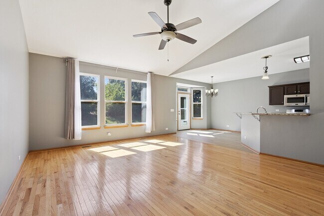 Foto del edificio - 3403 Green Pastures Ln