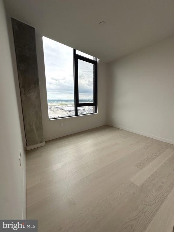 Foto del edificio - 3030 Potomac Ave