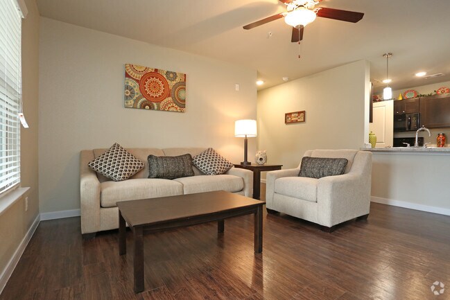 Foto del interior - Mill Town Seniors