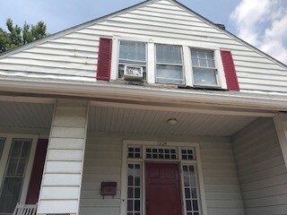 Primary Photo - 1324 Shepherd St