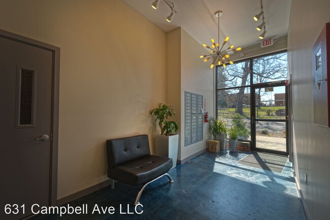Building Photo - 631 Campbell Ave SW