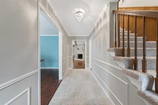 Foto del edificio - 14903 Woodthorpe Ln