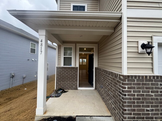 Building Photo - 4817 Raspberry Knoll Dr