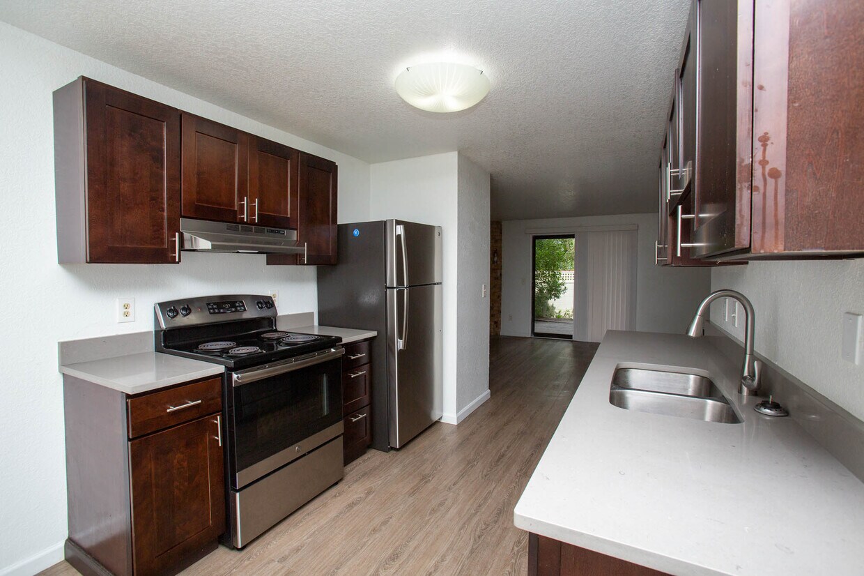 Foto principal - 3923 S Tyler St