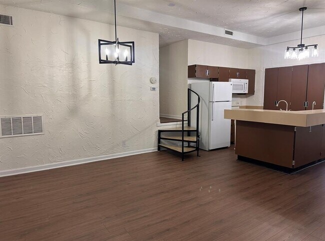 Foto del edificio - 5916 Lago Vista Way