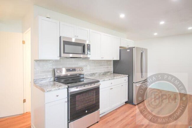 Foto del edificio - Spacious 3 Bedroom / 1 Bathroom Home in Be...