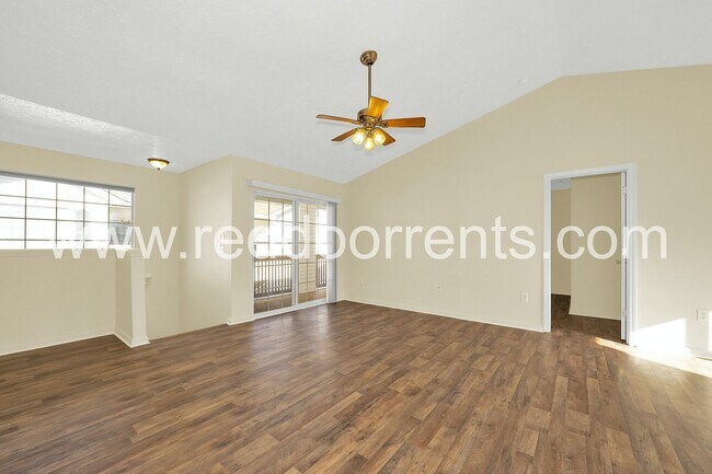 Building Photo - Charm and Convenience: Your Ideal 2-Bedroo...