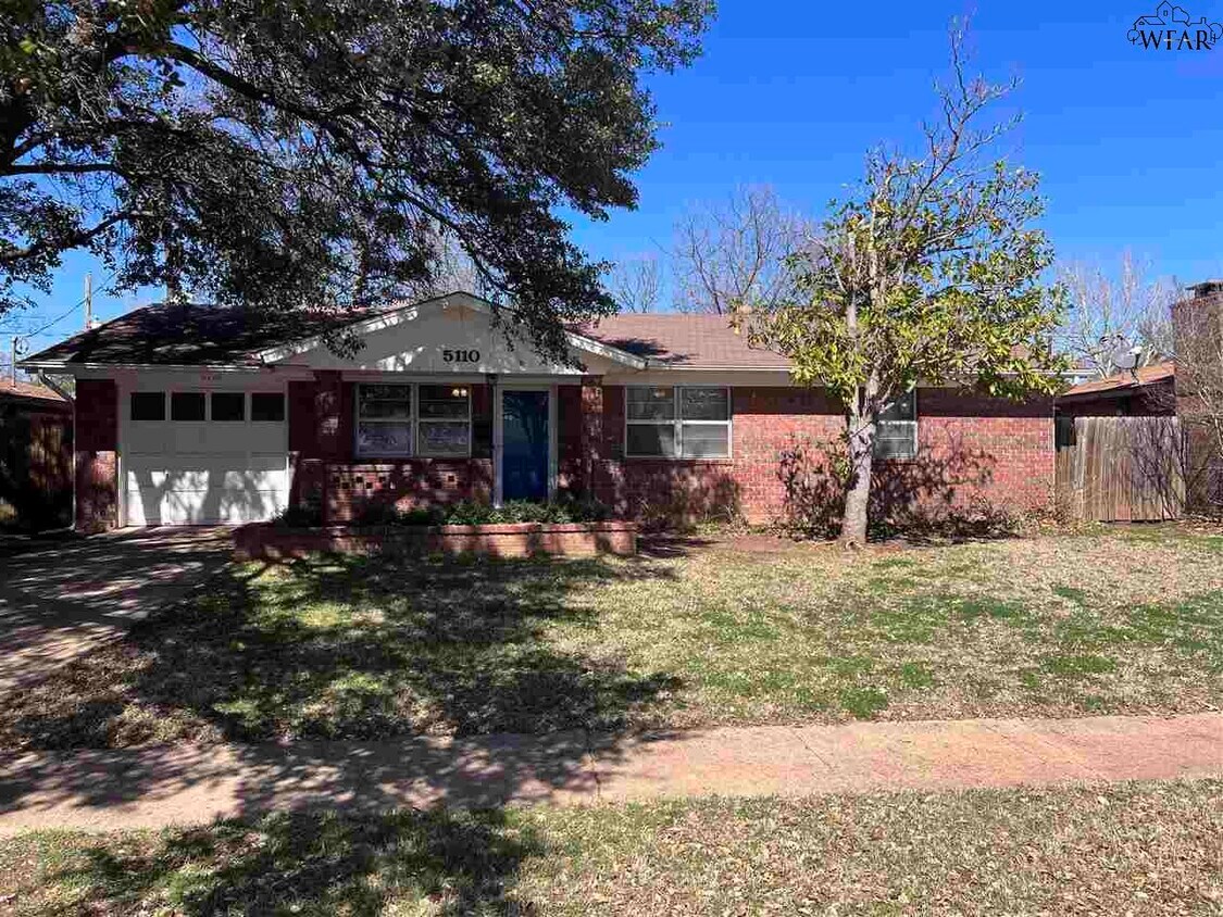Foto principal - 5110 Jamaica Dr