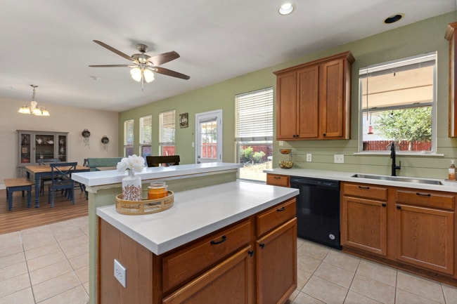 Building Photo - 13910 Caprese Hill
