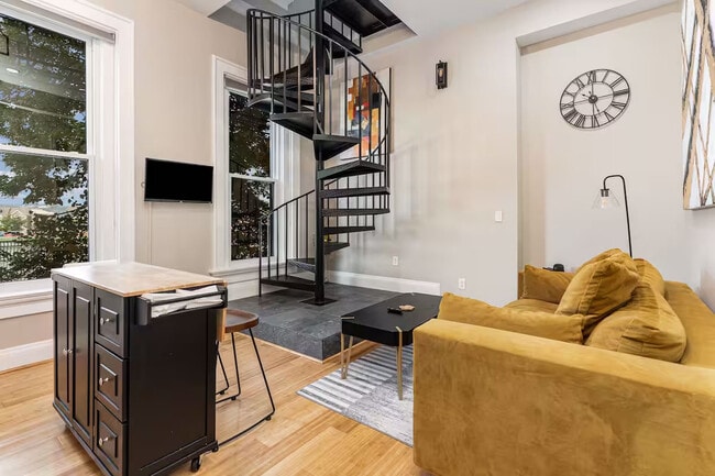 Photo - 440 Hopkins St Townhome