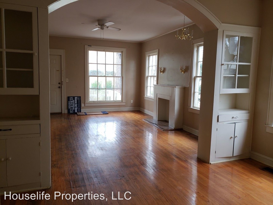 Primary Photo - 2 br, 1 bath Apartment - 142 Taliaferro Dr.
