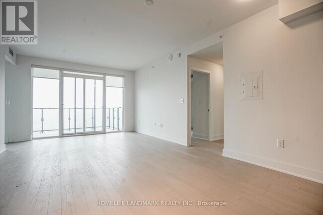 Photo du bâtiment - 955 Bay St.