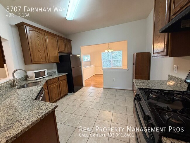 Building Photo - 8707 Farnham Way