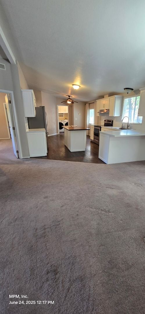 Building Photo - Large 3 bedroom home in the country