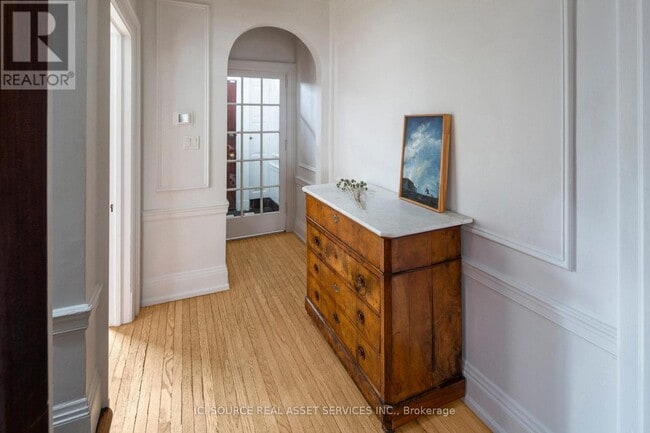 Building Photo - 70 Crescent Rd