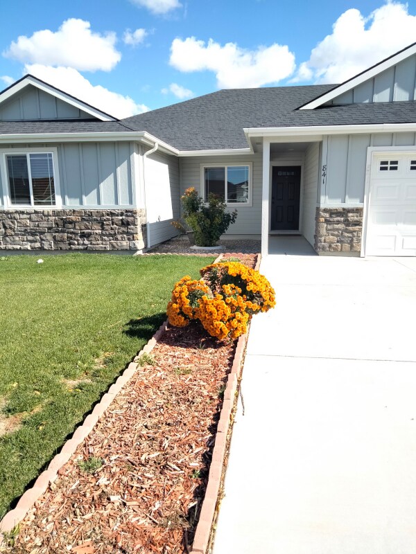 Building Photo - 841 Gregory Way