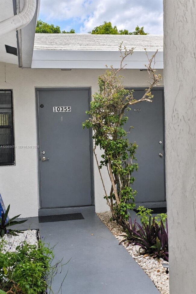 Foto del edificio - 10355 NW 35th St
