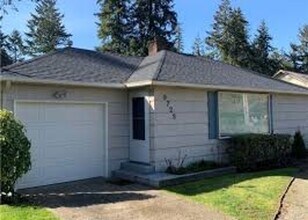 Building Photo - 9728 Lake Steilacoom Dr SW
